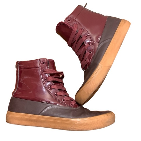 Vans Shoes - Adorable Vans rain duck boot-like new!